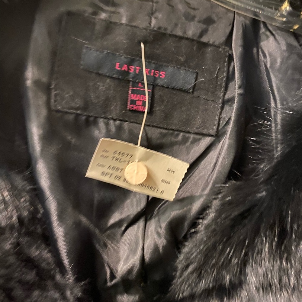 Last Kiss Jacket - Picture 2 of 6
